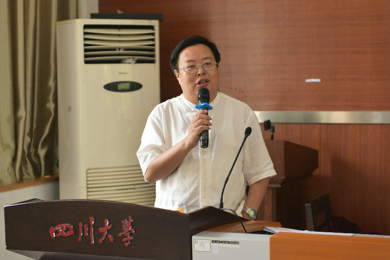 李经理.jpg